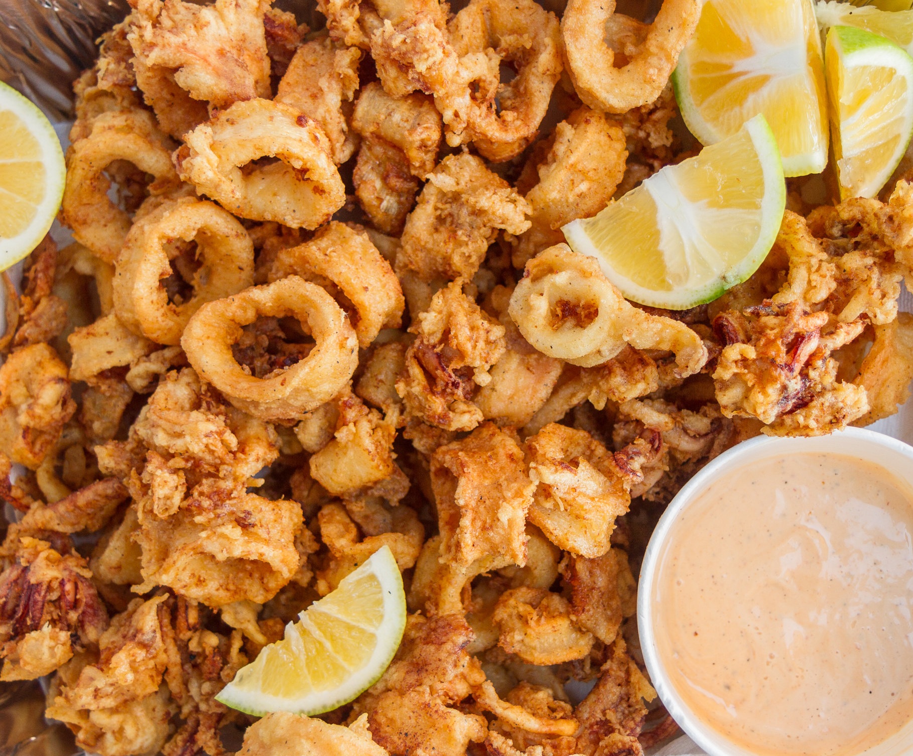 Easy Crispy Fried Calamari (Muc Chien Gion)