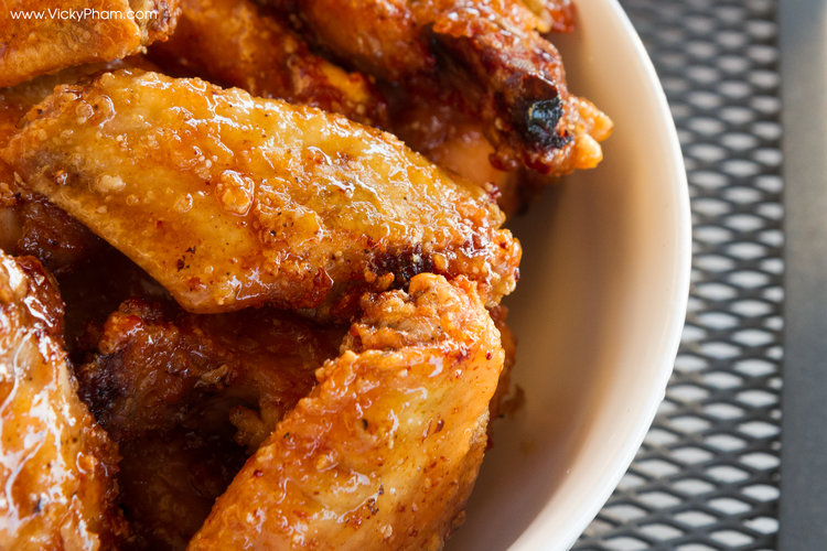 Honey Tamarind Chicken Wings (Ga Rang Me Mat Ong)