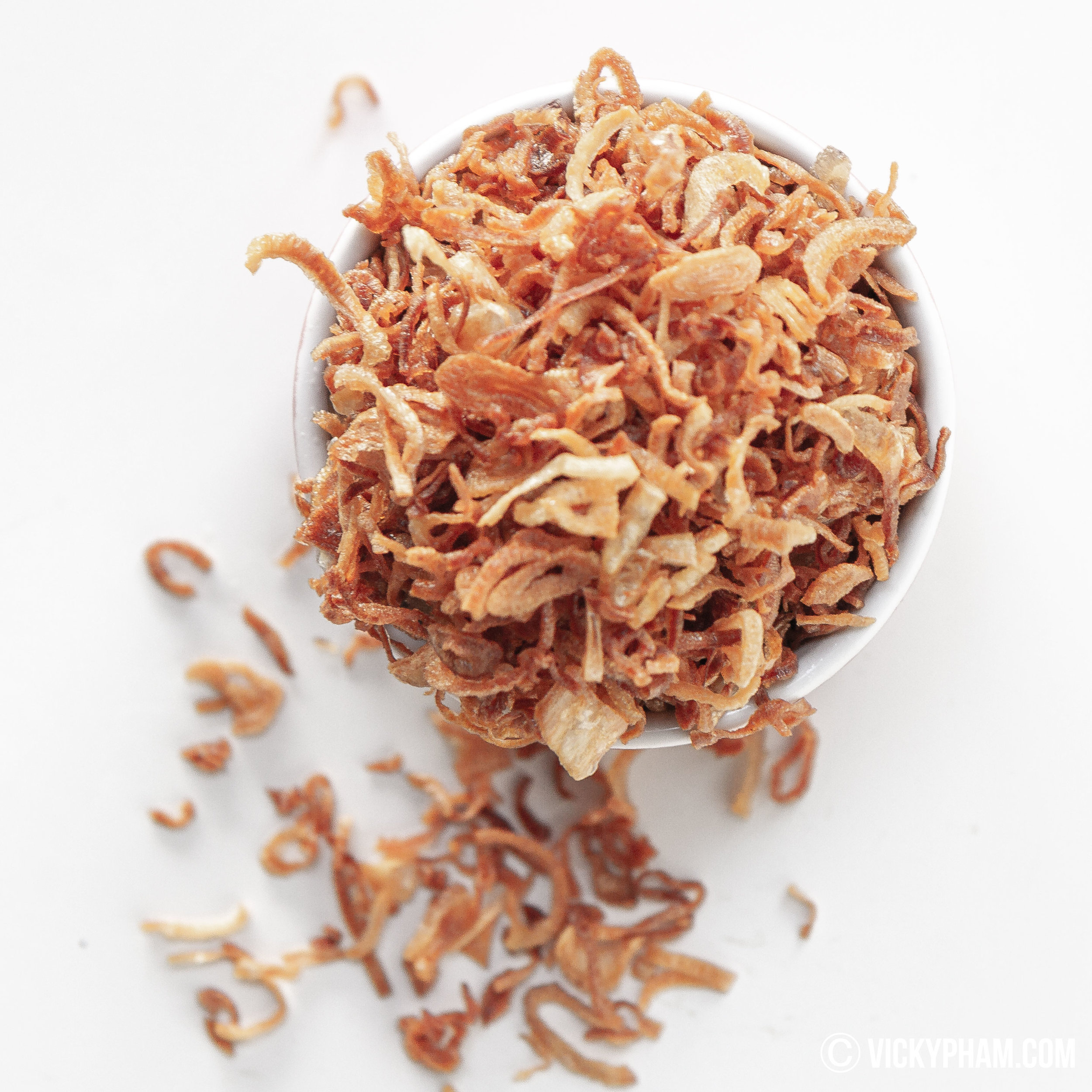 How to Make Crispy Fried Shallots (Hanh Phi)