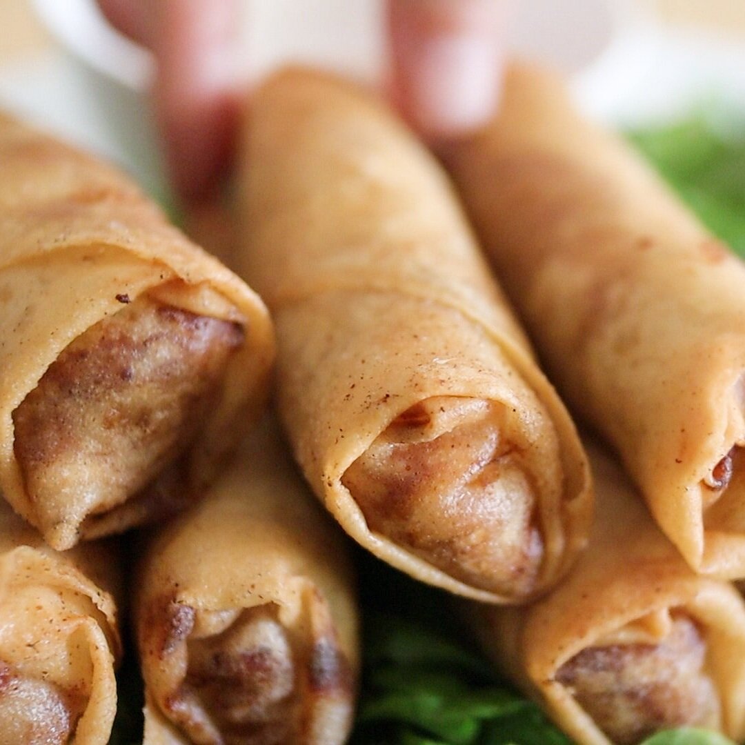 Carrot & Cabbage Egg Rolls (Chả Giò Chiên Cà Rốt Bắp Cải)