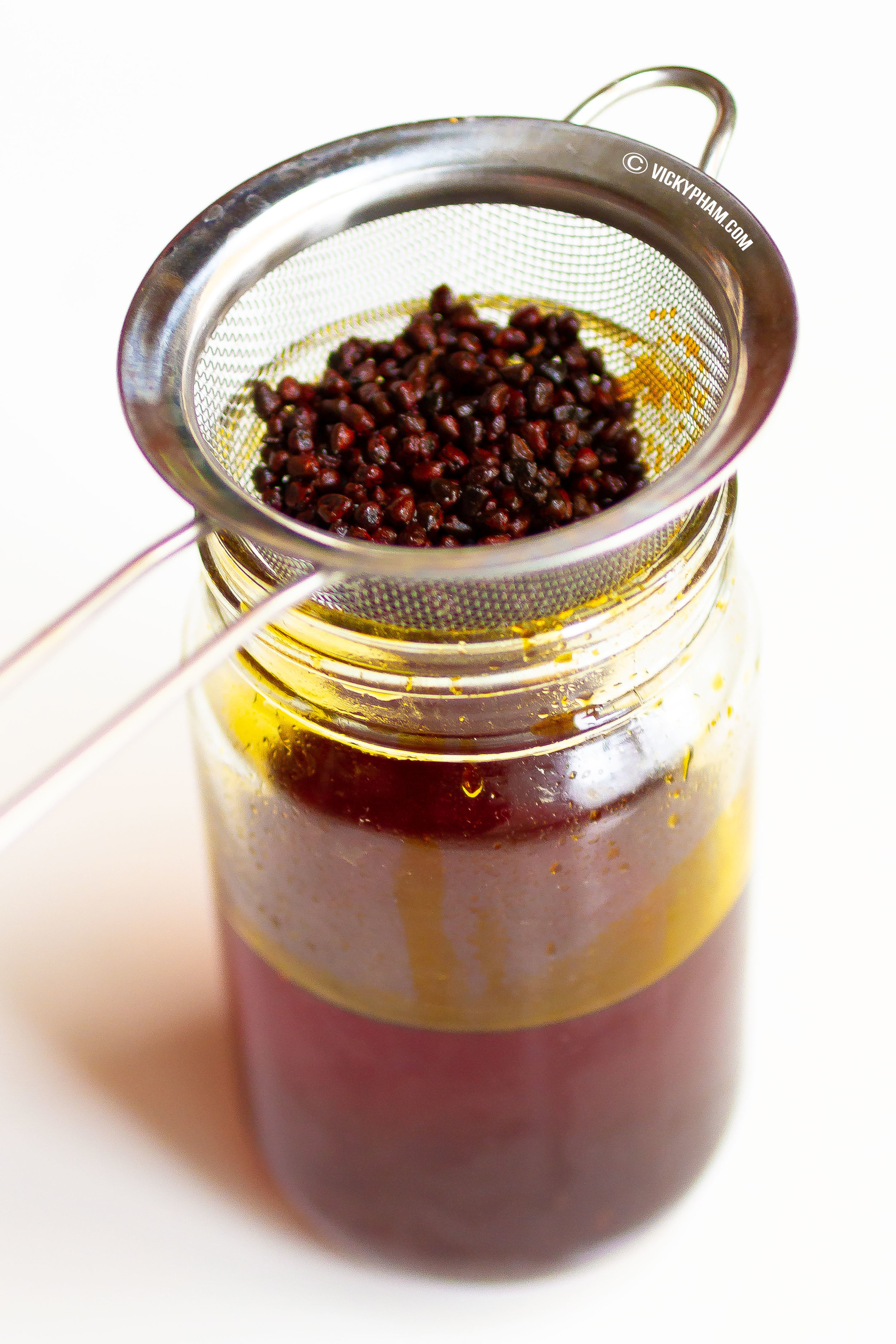Annatto Oil (Dau Hat Dieu)