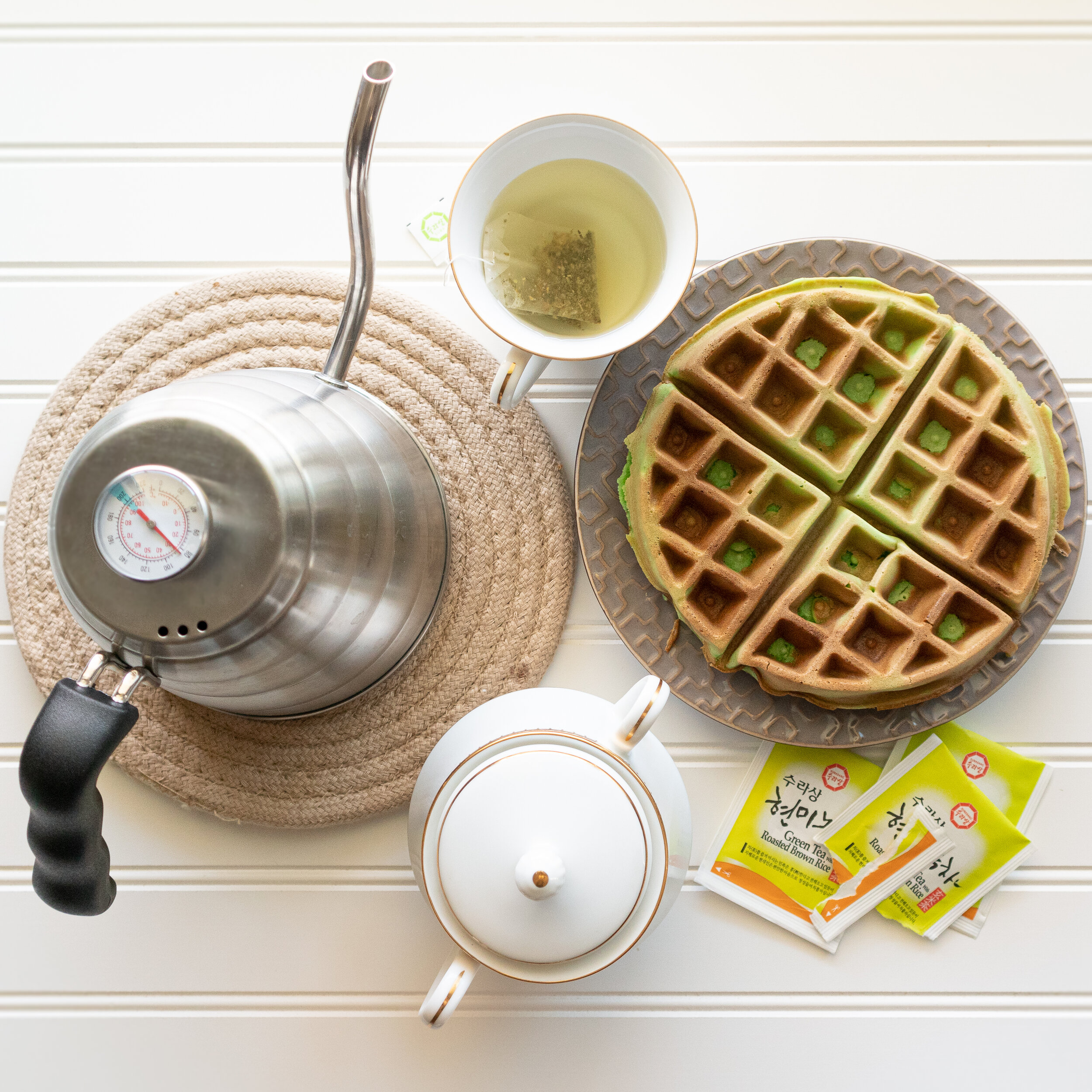 How to Make Vietnamese Coconut Pandan Waffles (Bánh Kẹp Lá Dứa)