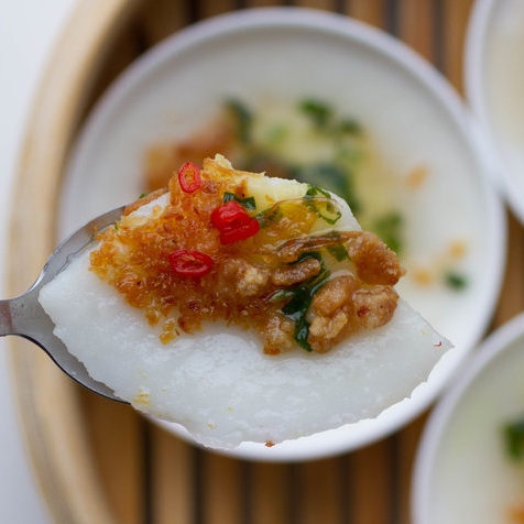 Vietnamese Steamed Savory Rice Cakes with Mung Bean Paste & Dried Shrimp (Banh Beo)