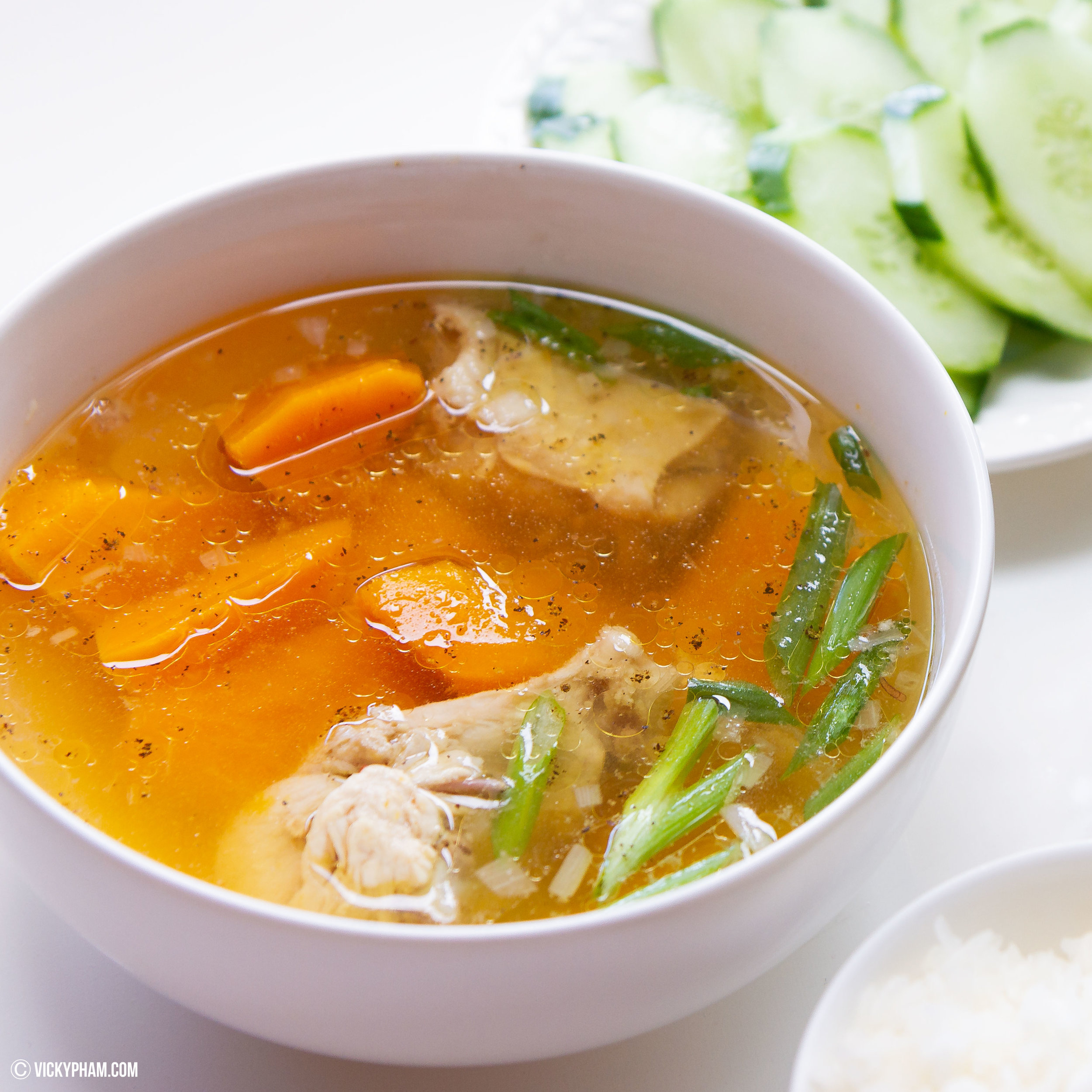 Vietnamese Kabocha Squash Soup with Chicken (Canh Bí Đỏ Nấu Gà)