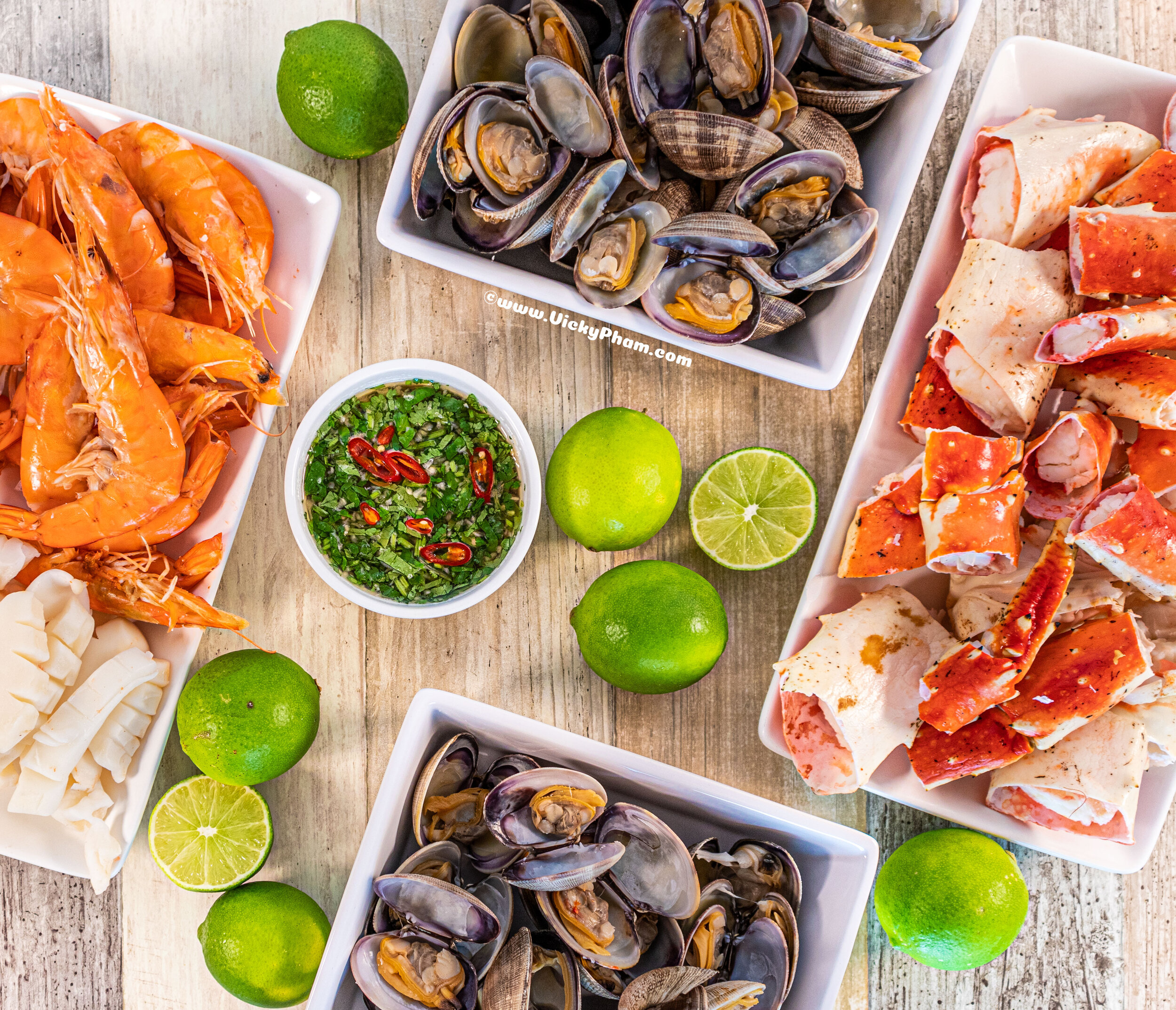 Thai-Style Chili, Lime, Garlic and Cilantro Dipping Sauce for Seafood (Nước Chấm Hải Sản Kiểu Thái)