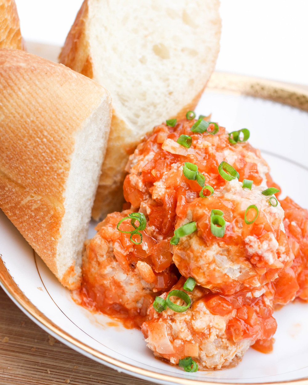 Vietnamese Pork Meatballs in Tomato Sauce (Xiu Mai)