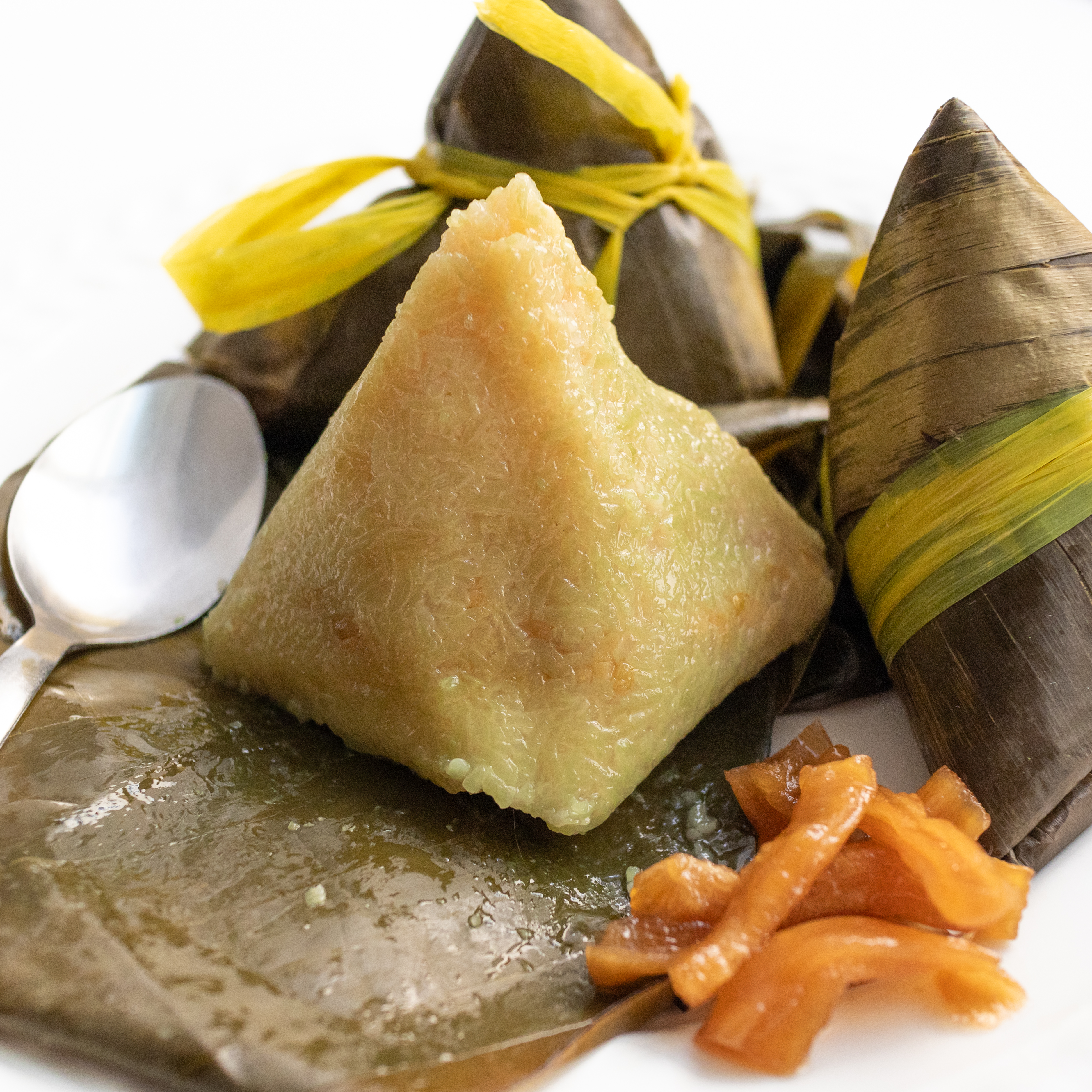 Bánh Ú (Vietnamese Pyramid Sticky Rice Cakes with Pork & Mung Beans)