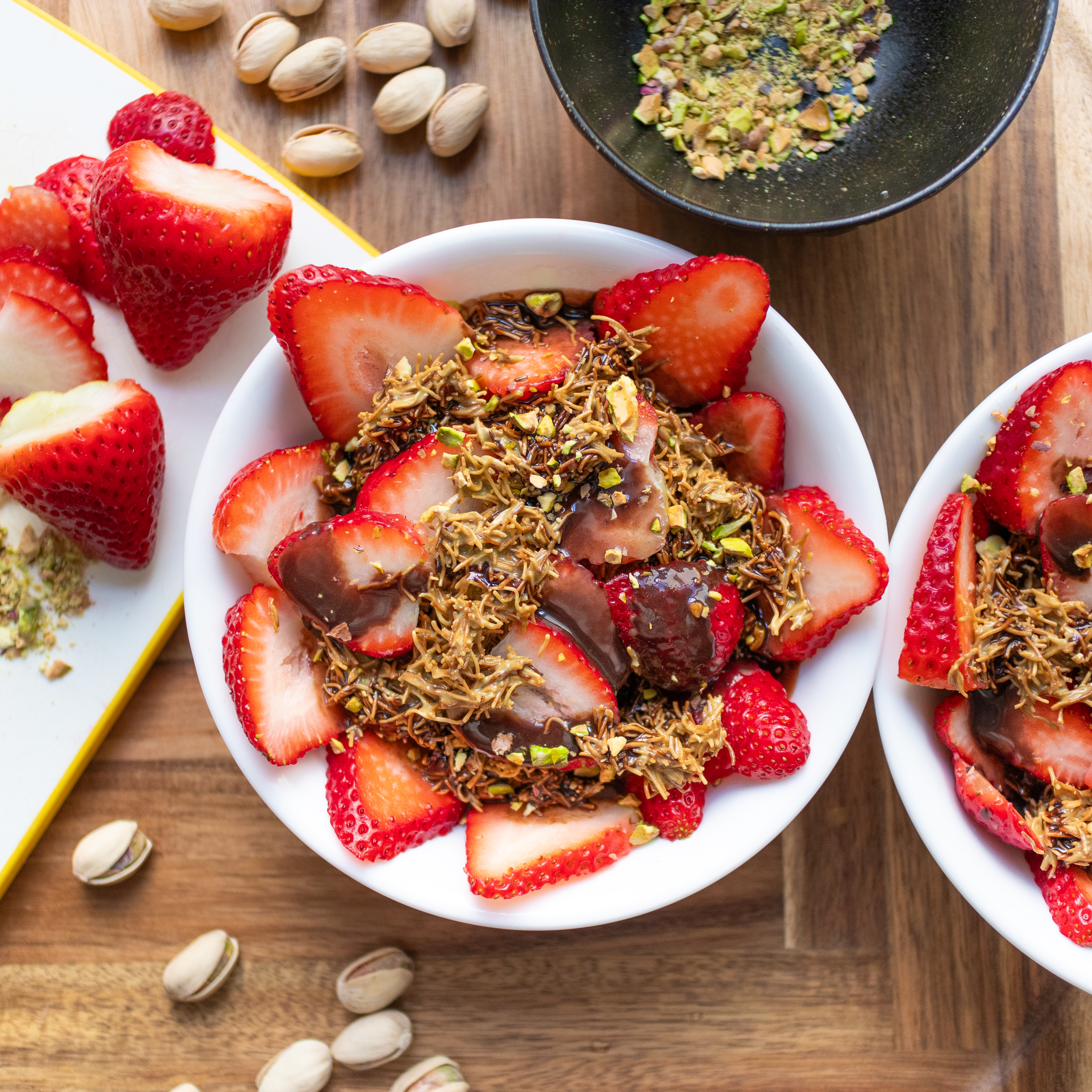 Viral Dubai Strawberry Chocolate Pistachio Cup